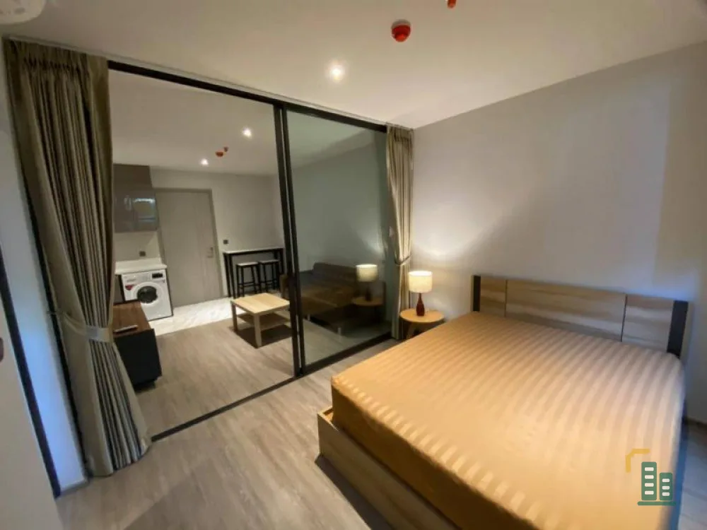 Condo for rent / sale at Rhythm Ekkamai, beautiful rooms, tight furniture, very prime location, suitable for investment Do not miss it.