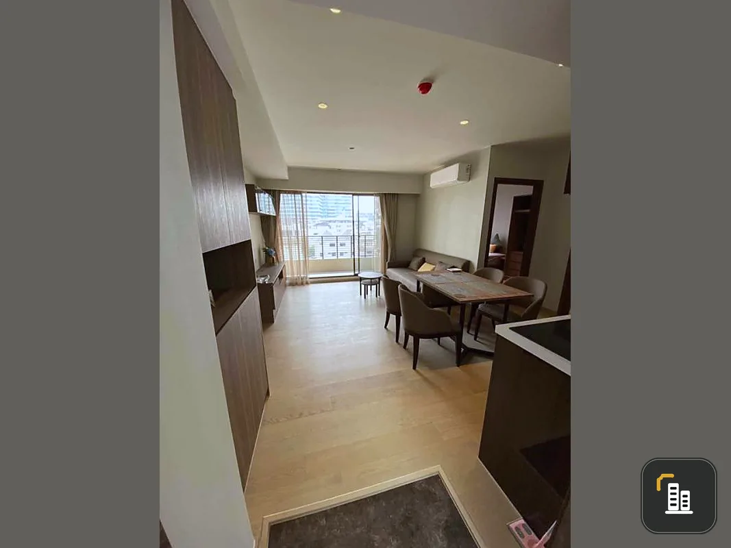 Rent Runesu Thonglor 5, 6th floor, wide balcony, fully furnished, near BTS Thonglor, just 5 minutes like this, must book.
