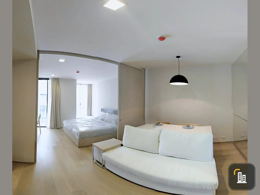 Sell / rent liv @ 49 (sukhumvit 49) size 40 sq.m., 7th floor, fully furnished, convenient transportation, near bts first come first served.