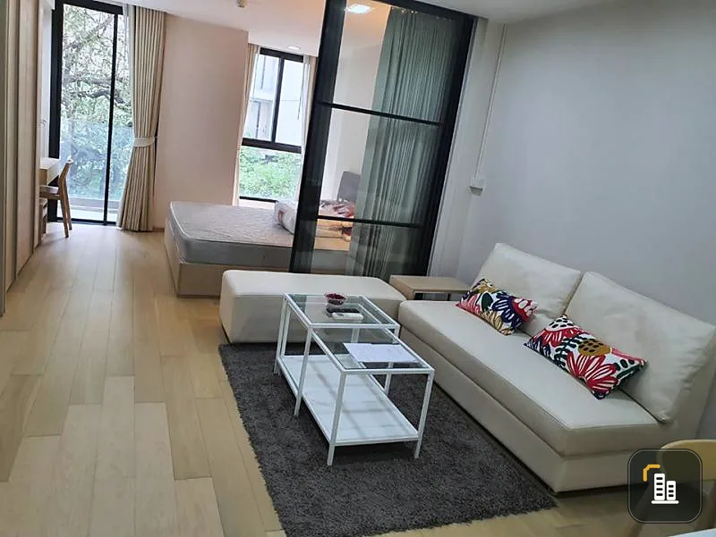 For sale, liv @ 49, Sukhumvit 49, size 48 sq.m., 3rd floor, fully furnished room, convenient transportation, near bts, don't miss
