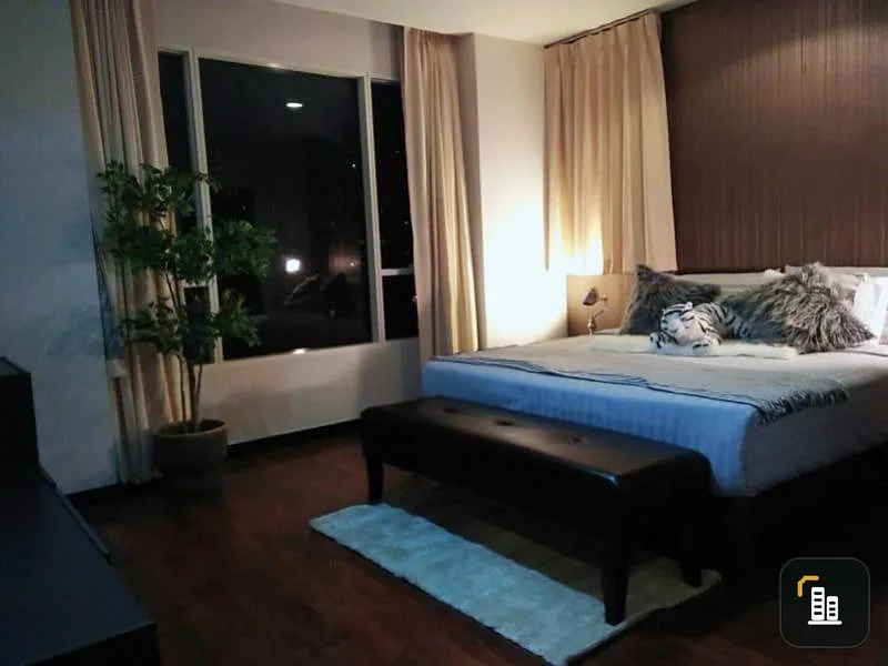 For rent, Wilshire Condominium, Sukhumvit 22, 3 bedrooms, 4 bathrooms, 157 sq.m., beautiful decoration, ready to move in.