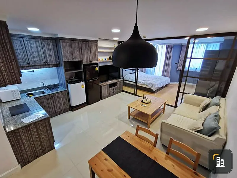 Condo for sale Supalai Place Sukhumvit 39, size 50 sq m, 12th floor, good view, convenient transportation, near bts Miss and regret