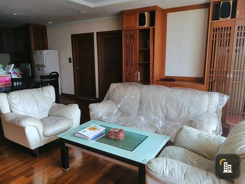 Condo for sale / rent Supalai Place Sukhumvit 39, 9th floor, Building B, 2 bedrooms, ready to move in. Great price !! Don't miss it !!