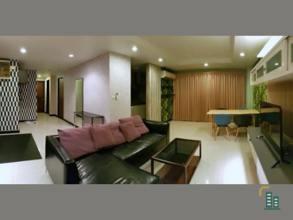Sell / rent urgently !! Condo Avenue 61, 8th floor, good location in the city center, close to BTS, very convenient, can't miss it !!