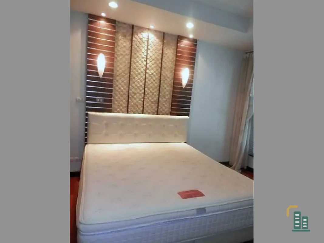 Quick sale / rent, Condo Avenue 61, good location, near the train, good price, fully furnished, ready to move in.