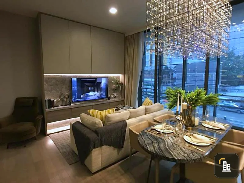 Sales down to the capital !! Celes Asoke condo, good price, close to the train, convenient transportation, can't find anywhere else, hurry !!