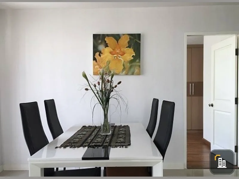 Hurry to sell !! Condo Serene Place Sukhumvit 24, good location, near the train, fully furnished,