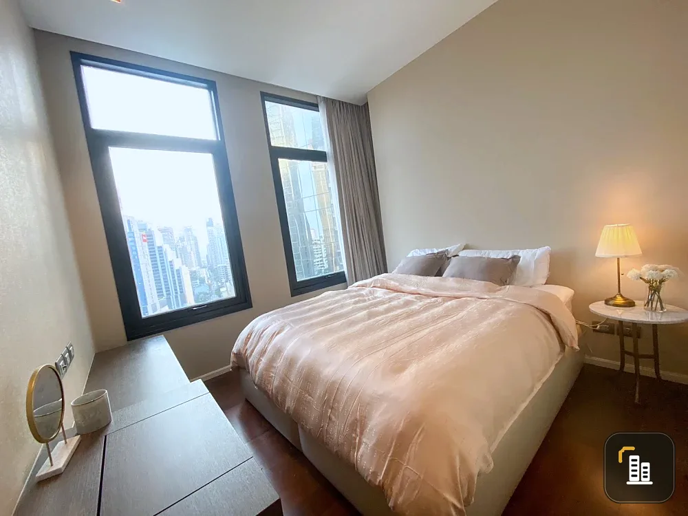 Sell / rent urgently !! Condo The Diplomat 39, good location, near the train, ready to move in, can't miss it !!