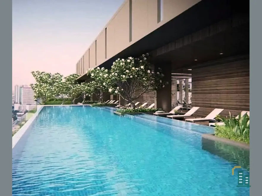 Sell / rent urgently !! Condo The Lofts Ekkamai, 17th floor, fully furnished, near the BTS, good price, have to hurry !!
