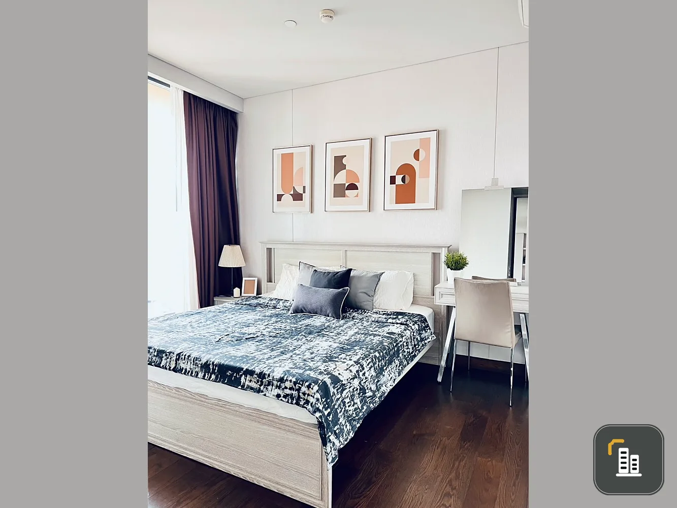 For rent!! Condo The Lumpini 24, 18th floor, beautiful view, fully furnished. Ready to move in immediately. Don't miss it!!