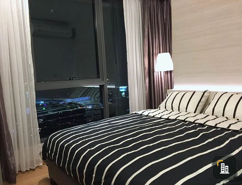 For rent, the lumpini 24, luxury room, comfortable, beautiful view, furniture. Hurry and take over.