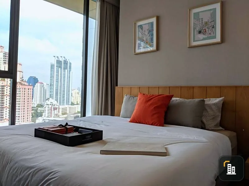Condo for rent, The Lumpini 24, lovely room, very beautiful view, fully furnished. Hurry and take over.