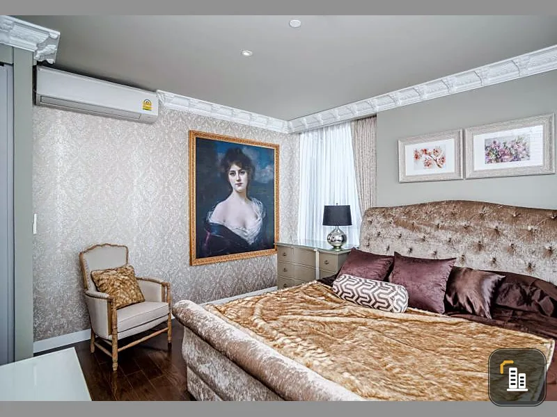 Condo for rent, The Lumpini 24, luxury room, comfortable, spacious, tightly furnished, close to BTS, hurry to move.