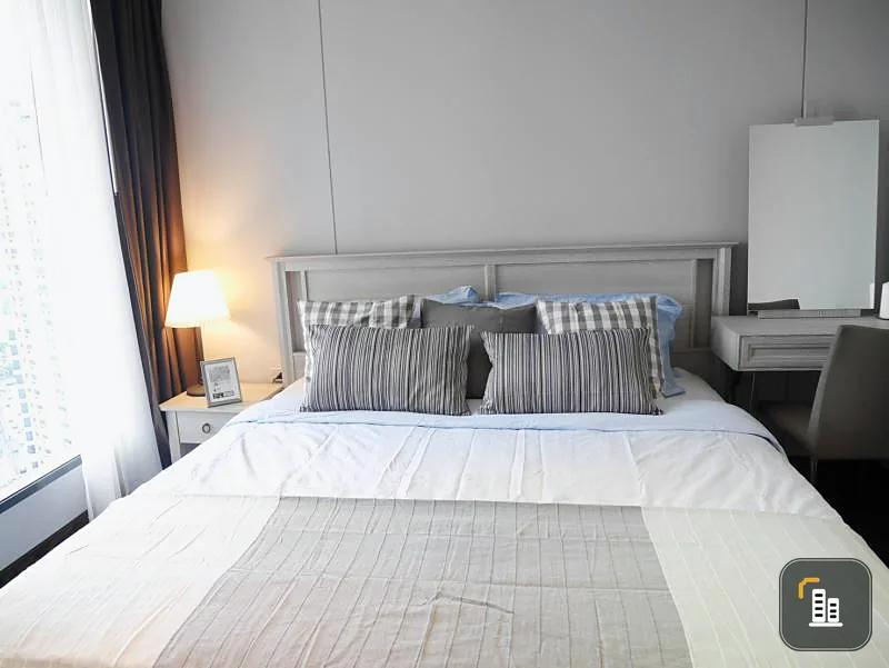Urgent sale, the lumpini 24, beautiful room, full built, with washing machine, beautiful view, hurry.