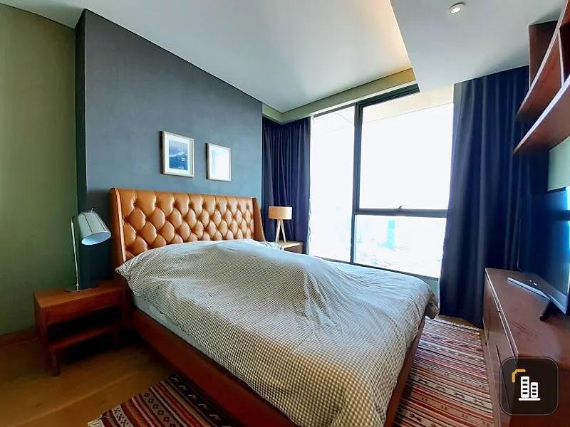 Urgent for rent !! Condo The Lumpini 24 near shopping centers, good location, convenient transportation, book now !!
