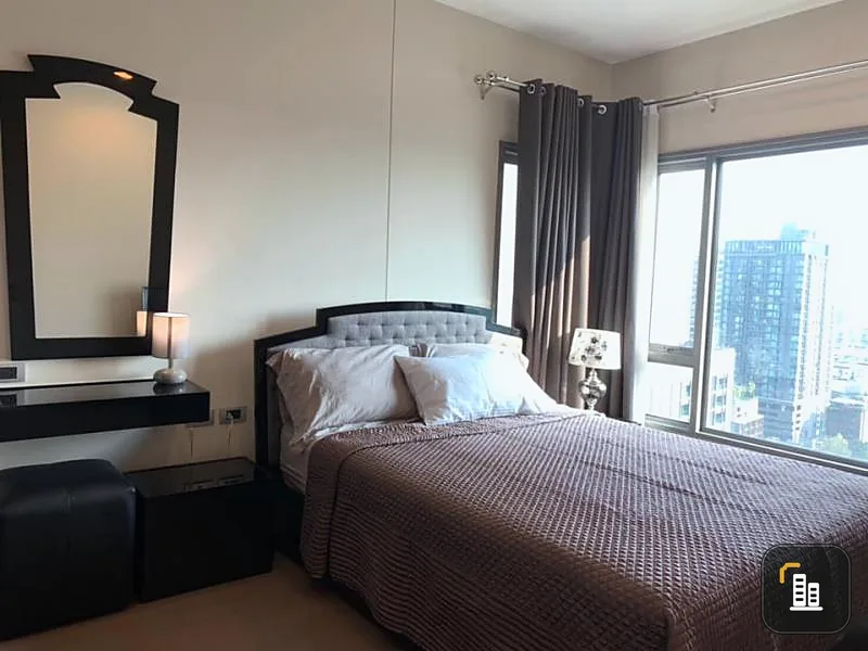 For rent!! Condo The Crest Sukhumvit 34, 20th floor, fully furnished, beautiful view, ready to move in. Don't miss it!!