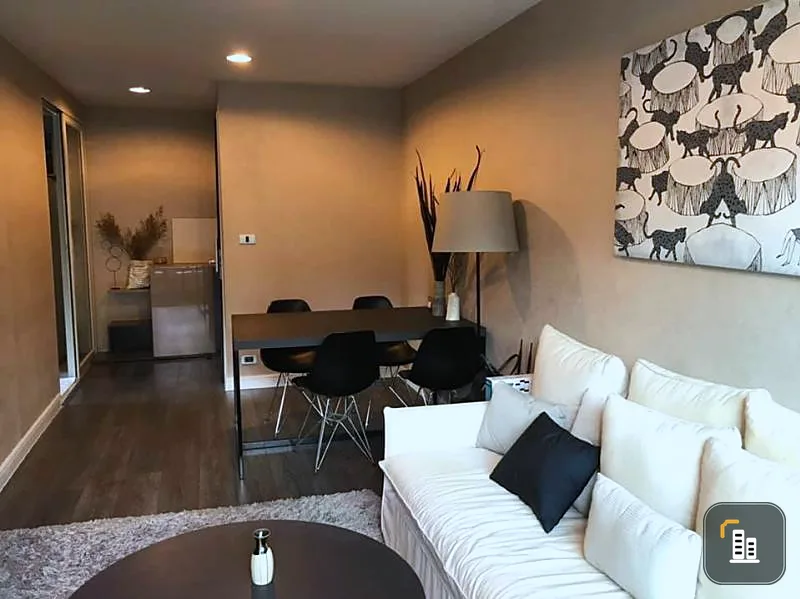For rent, The Crest Sukhumvit 49, size 47 sq.m., 3rd floor, fully furnished, convenient transportation, near bts Ready to move in