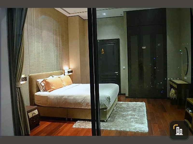 Condo for rent Le Raffine Sukhumvit 24, beautiful room, fully furnished, ready to move in, urgently book !!