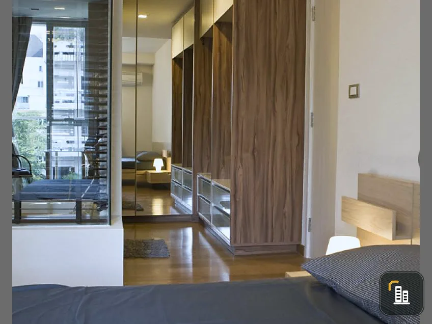 Sell / rent Via 31, 5th floor, fully furnished. You can't miss it !!