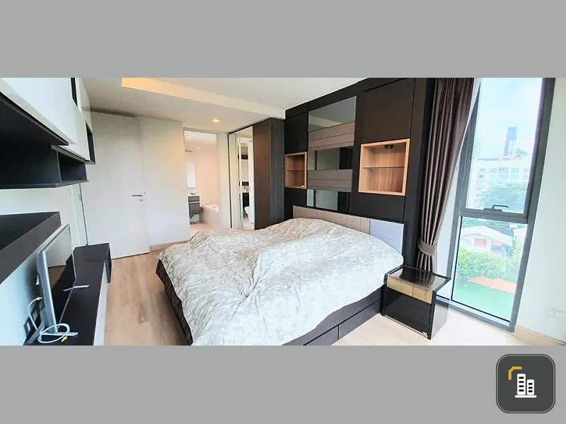 Urgent sale !! Via Condo 49, a rare corner room, 7th floor, fully furnished, ready to move in, hurry to become the owner. Urgent !!
