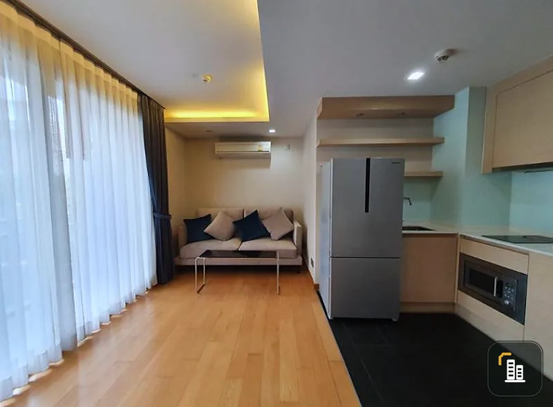 Urgent sale, Condo Via Botani, Sukhumvit 47, 3rd floor, pool view, ready, do not wait.