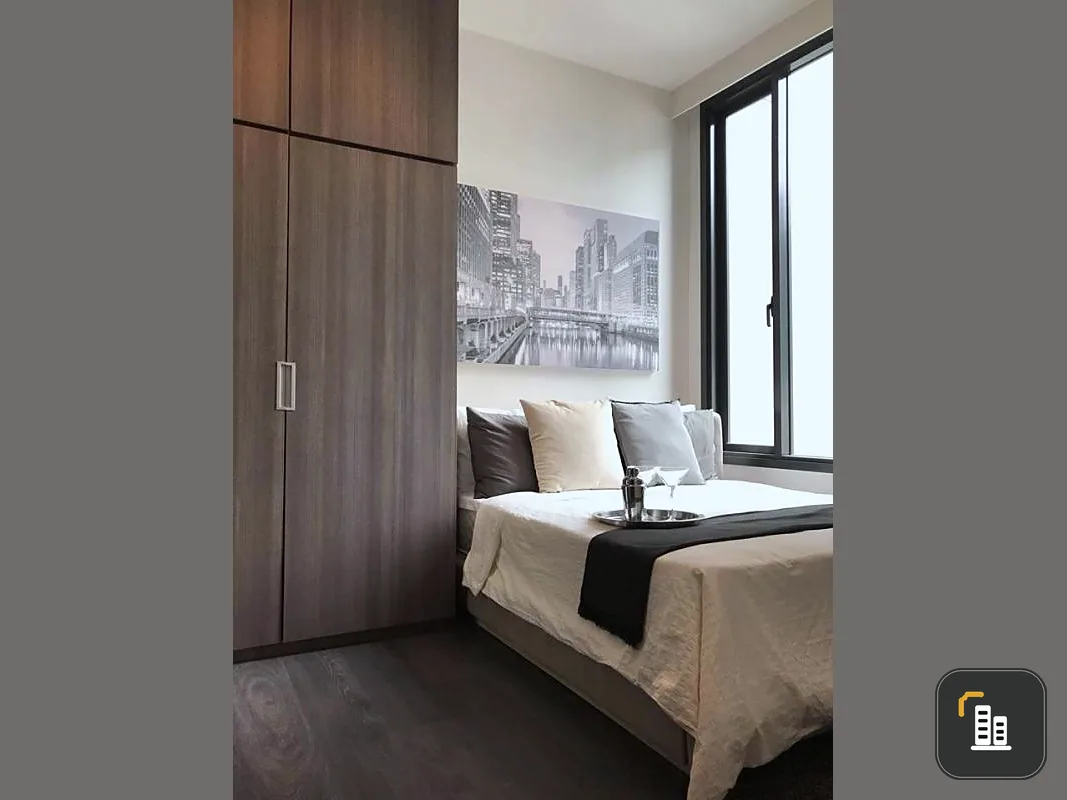 Urgent sale !! Condo Edge by Sansiri, Sukhumvit 23, 16th floor, fully furnished, near the BTS, very convenient.