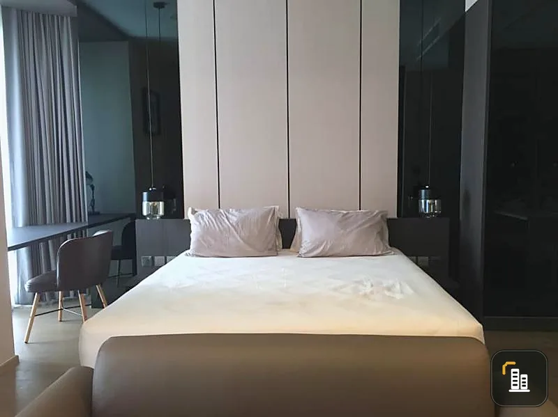 Condo for sale Ashton Chula-Silom, beautiful room, high floor, fully furnished, light price, urgent, miss it and will regret !!