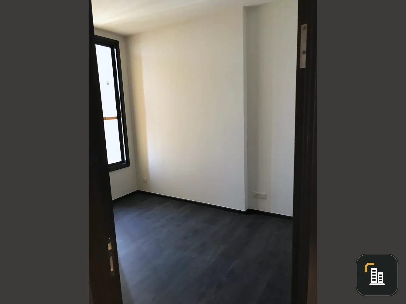 Urgent sale, Edge by Sansiri Condo, Sukhumvit 23, beautiful room, beautiful plan, excellent view. Hurry up and grab it.