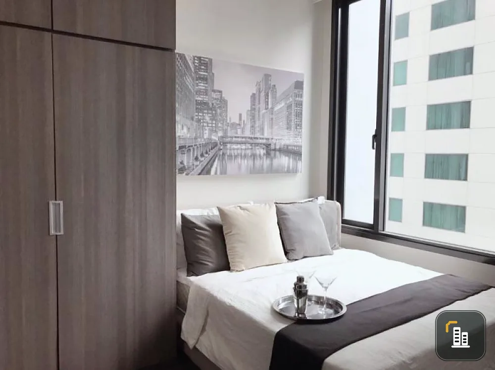 Condo for rent, Edge by Sansiri, Sukhumvit 23, beautiful room, full furniture, good view, excellent location, convenient transportation, near BTS, do not hesitate.