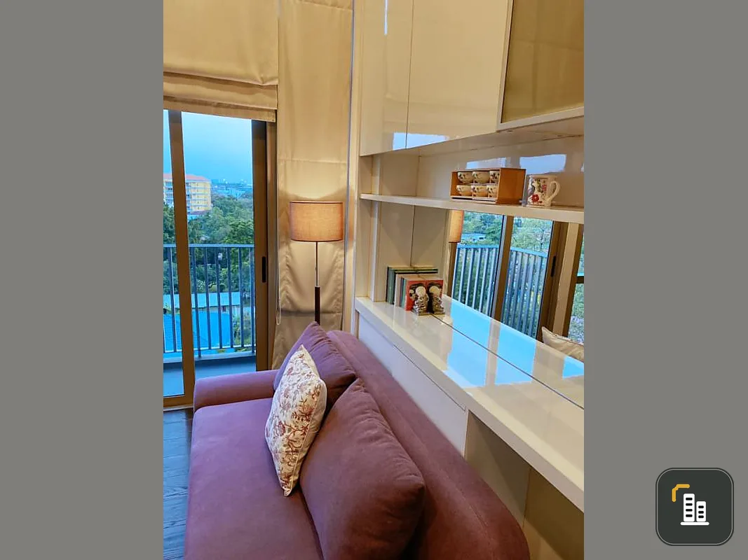 Rent Condo Ashton Morph 38, beautiful room, beautiful decoration, garden view, high ceiling, not uncomfortable The atmosphere is very pleasant.