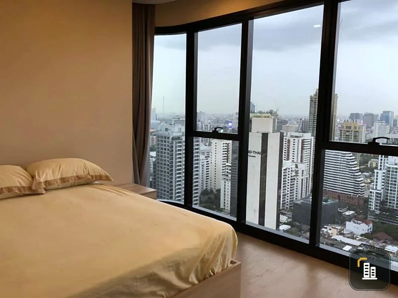 Urgent rent, Ashton Asoke condo, high floor, beautiful view, 2 bedrooms, ready to move in, close to the train, convenient transportation, don't miss !!