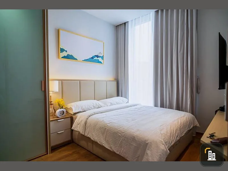 Condo for rent, Noble B Sukhumvit 33, high floor, beautiful view, close to the train, convenient transportation, ready to move in, do not miss !!