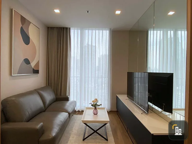 Condo for rent, Noble B Sukhumvit 33, beautiful room, fully furnished, with very good location