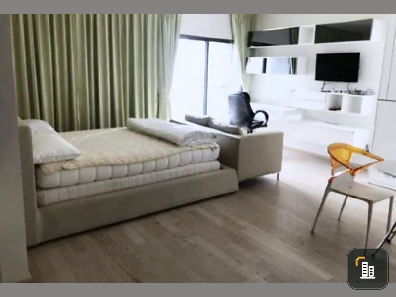 Urgent sale !! Noble Remix Sukhumvit 36, 18th floor, beautiful view, fully furnished, next to BTS Thonglor, don't miss !!