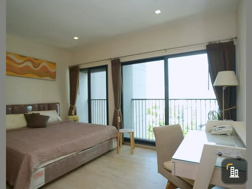 Condo for sale Noble Remix Sukhumvit 36 corner room, beautiful, fully furnished, good location, don't miss