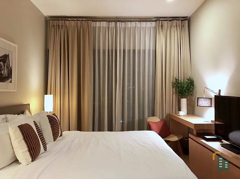 Condo for rent, Noble Reville, 25th floor, beautiful view, fully furnished, near the train, convenient, do not miss !!