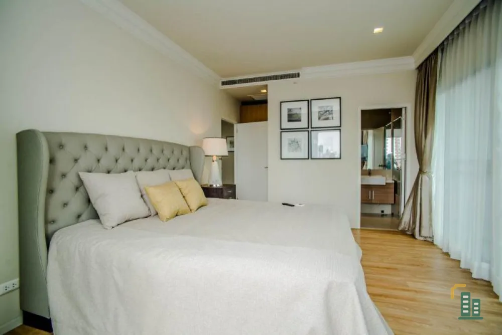 Condo for rent / sale Noble Reville, beautiful room, spacious, fully furnished, a rare room, next to BTS, urgently grab