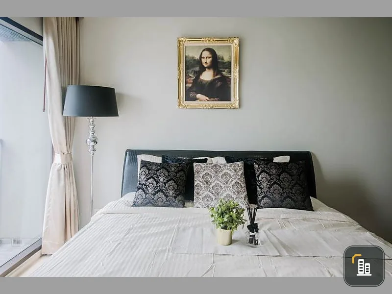 Urgent for rent !! Noble Refine Condo, near BTS Phrom Phong Station, convenient transportation, privacy, peace and tranquility in the heart of the city.
