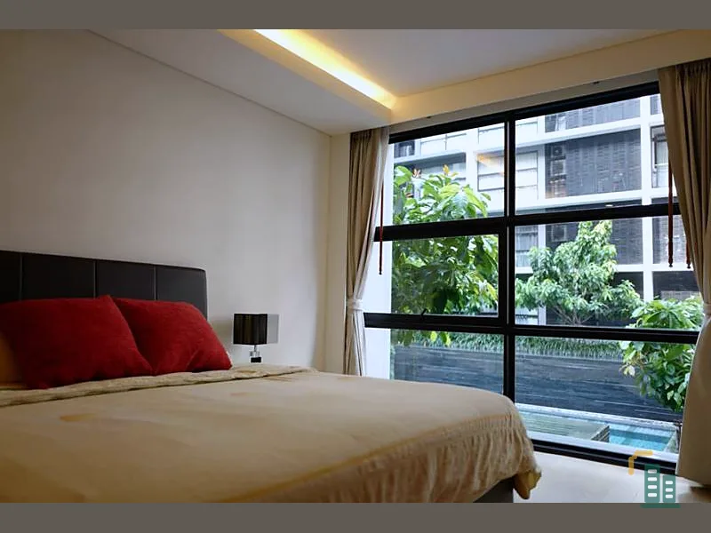 For rent, mode sukhumvit 61, beautiful room, fully furnished, swimming pool view, slow.