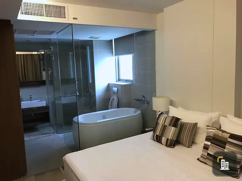 Sell at a loss !! Condo Siamese Thirty Nine, big room, buy to live or rent further. Don't miss this price.
