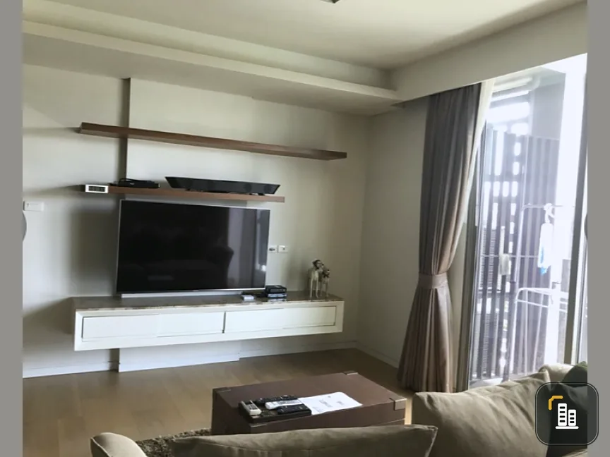 Condo for rent, Siamese Thirty Nine with furniture and electrical appliances. Quick private washing machine