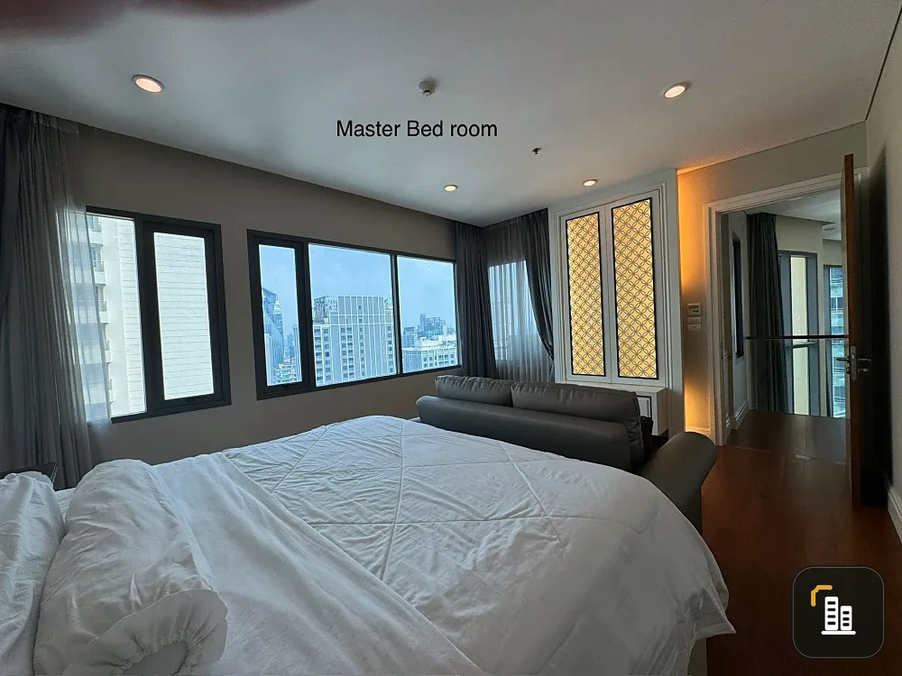 Rent / Sale Condo Bright Sukhumvit 24, spacious room, luxurious decoration, beautiful view, can't miss it.