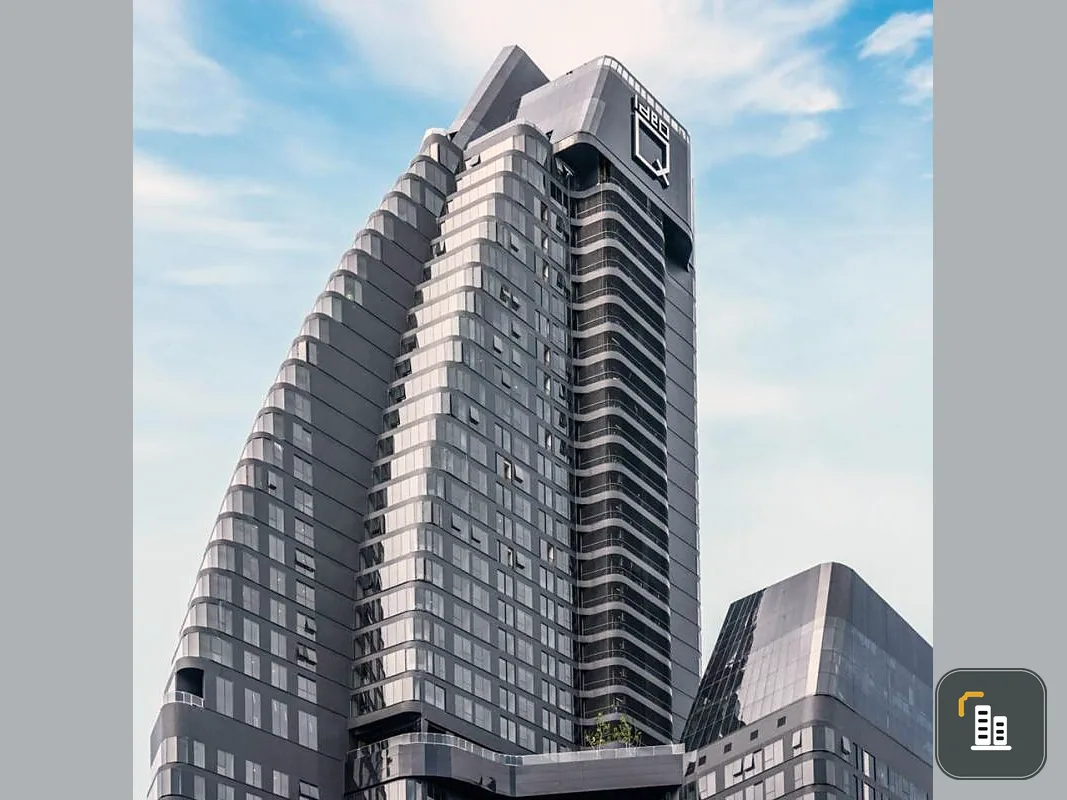 Condo sales down, Ideo Q Sukhumvit 36, Building A, size 44.50 sq m.29th floor, near BTS, good location, grab it now !!