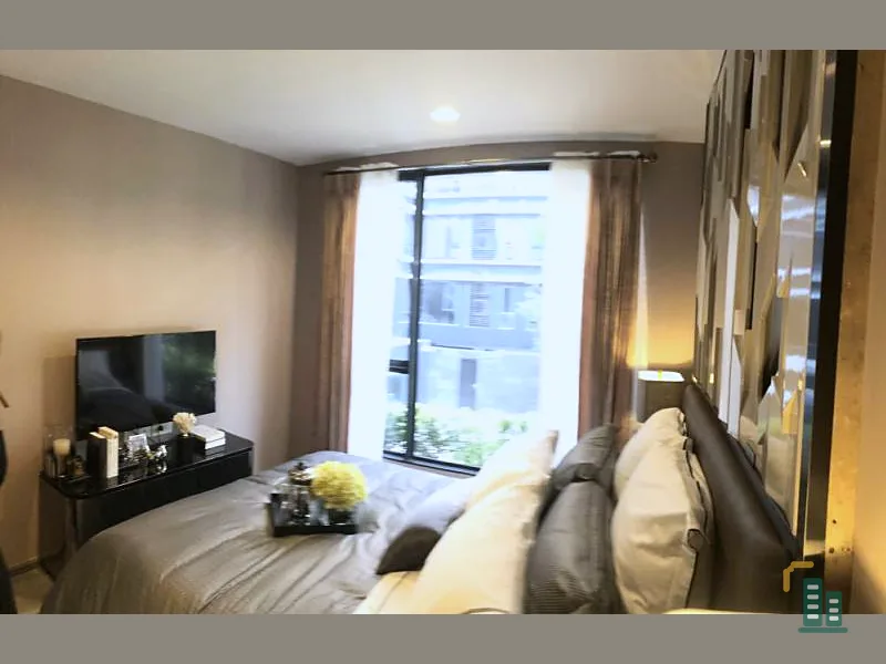 Urgent sale, Ideo Mobi Sukhumvit 40 condo, fully furnished, ready to move in, this price is great