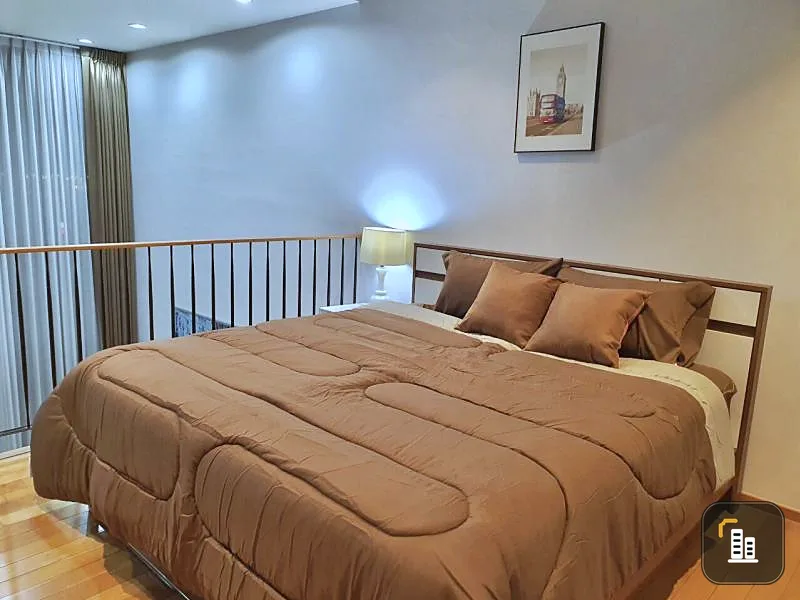 For rent, The Emporio Place, Beautiful Duplex room, fully furnished, giving a warm feeling like home, fully furnished, the best location, do not miss it.