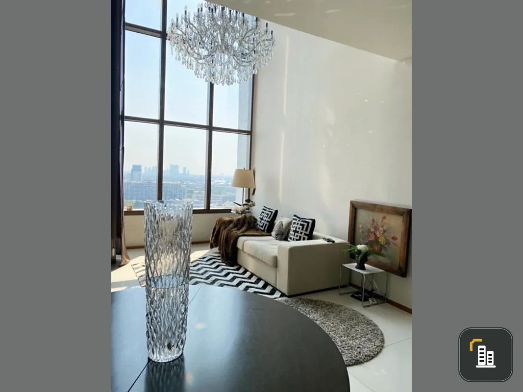 For rent or sale, The Emporio Place, Beautiful Duplex room, high floor, good view, very luxurious, complete furniture.