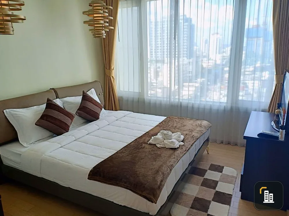 Siri at Sukhumvit for rent, fully furnished, not blocking the view, can't miss it.