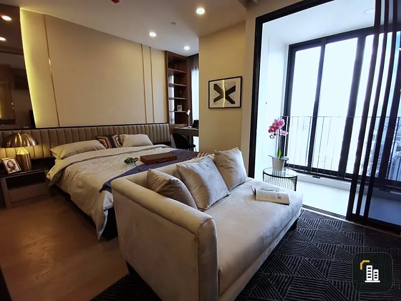 Ashton Chula-Silom Condo, 43th floor, beautiful open view, elegant decoration, very inviting, fully furnished and electrical appliances.