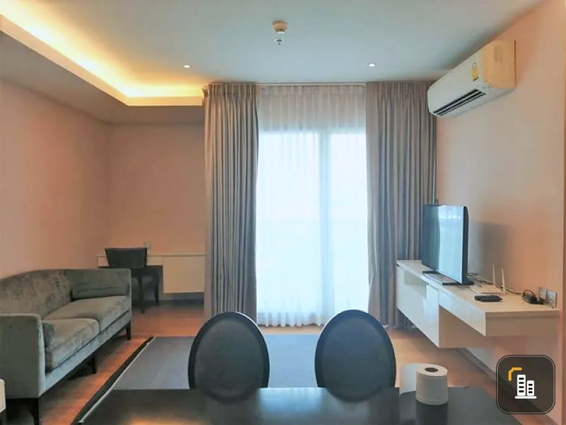 Rent, H Condo, Sukhumvit 43, fully furnished, convenient transportation, high view, hurry.