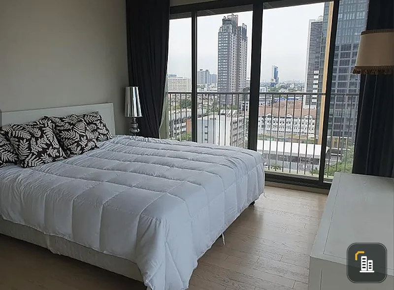 Rent a Noble Solo, complete the view, do not block, miss it and will regret it.